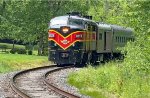 CVSR 6773 rounds the curve and disappears from sight.